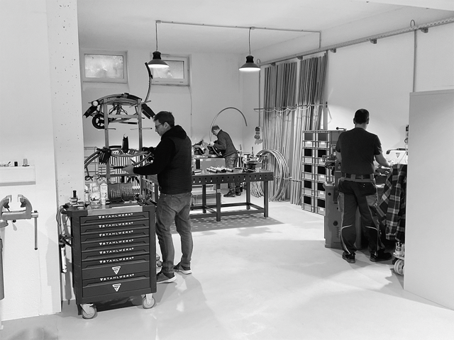 3e noir  T18-C0030-2